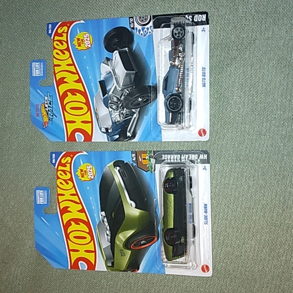 2025 Mattel Hot Wheels Hoto Roto & Slide-Burn Cars